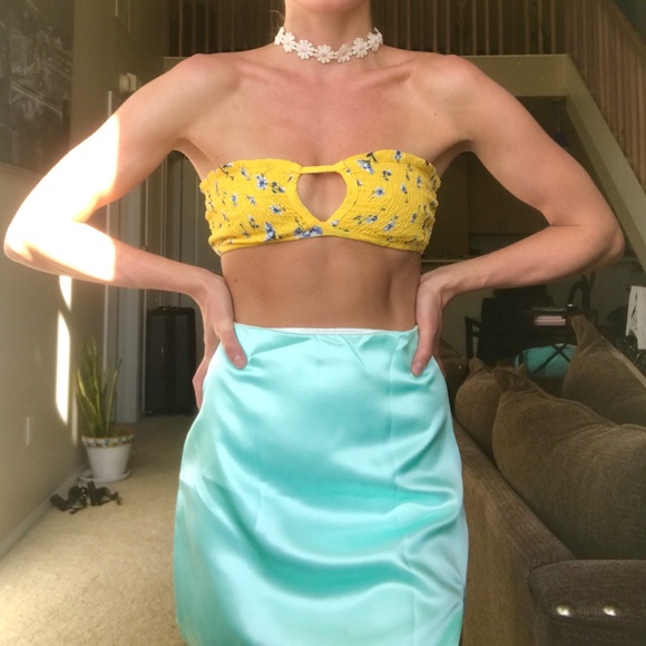 LF Tops - NWT LF SEEK THE LABEL YELLOW FESTIVAL BANDEU CROP